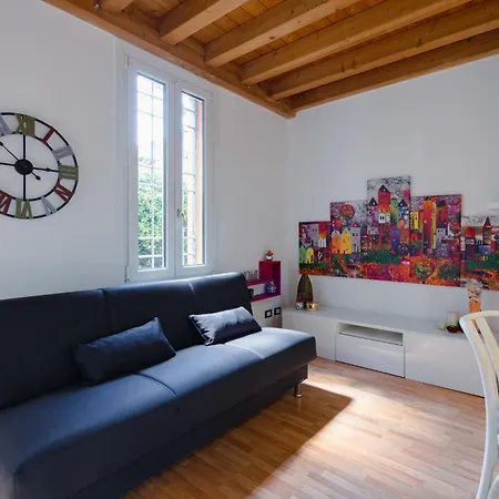 Authentic Relax: 10 Minutes From The Heart Of Town Apartament